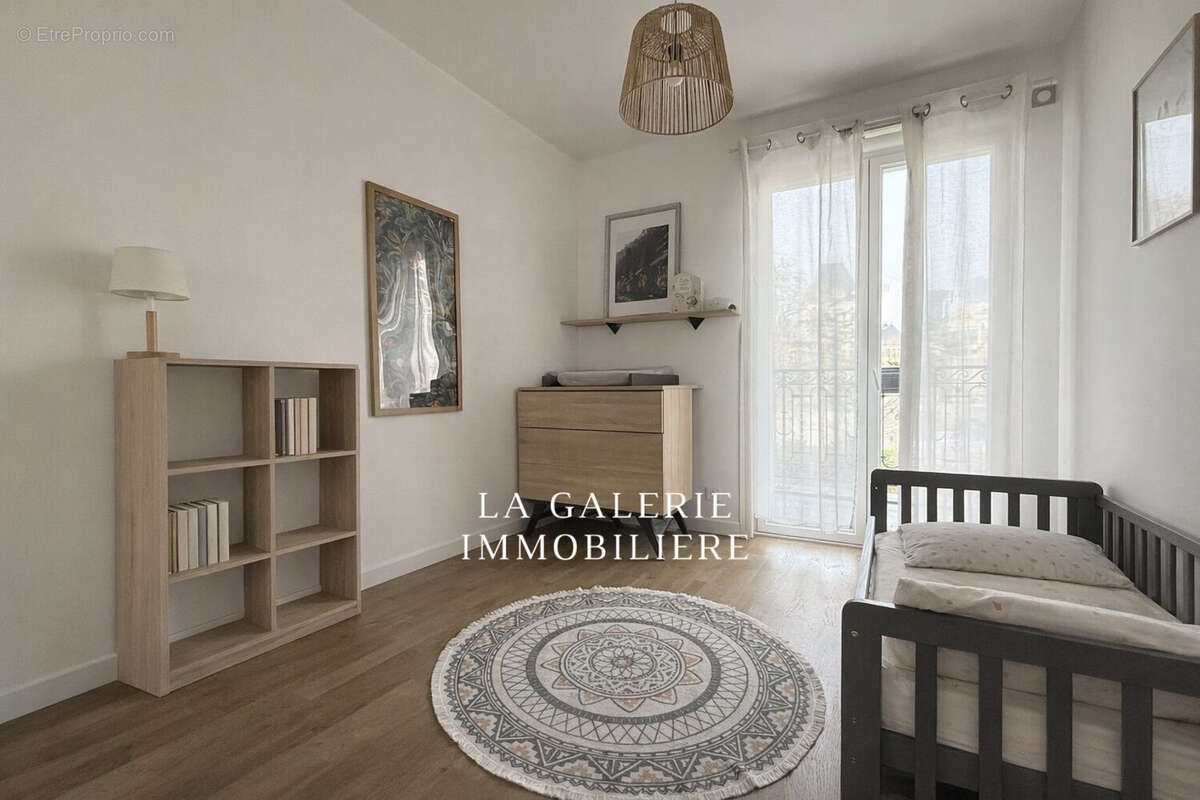 Appartement à SURESNES