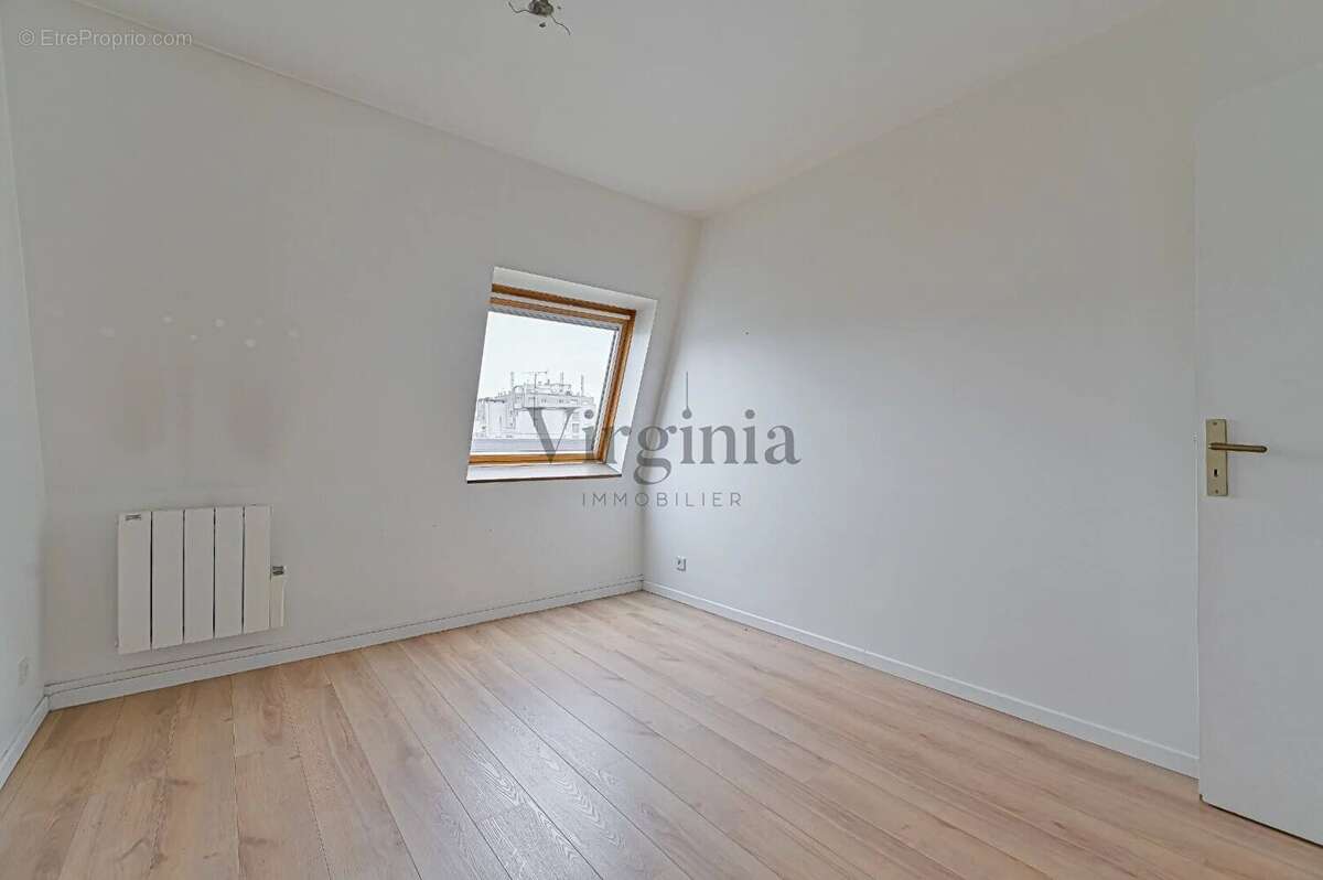 Appartement à CHARENTON-LE-PONT