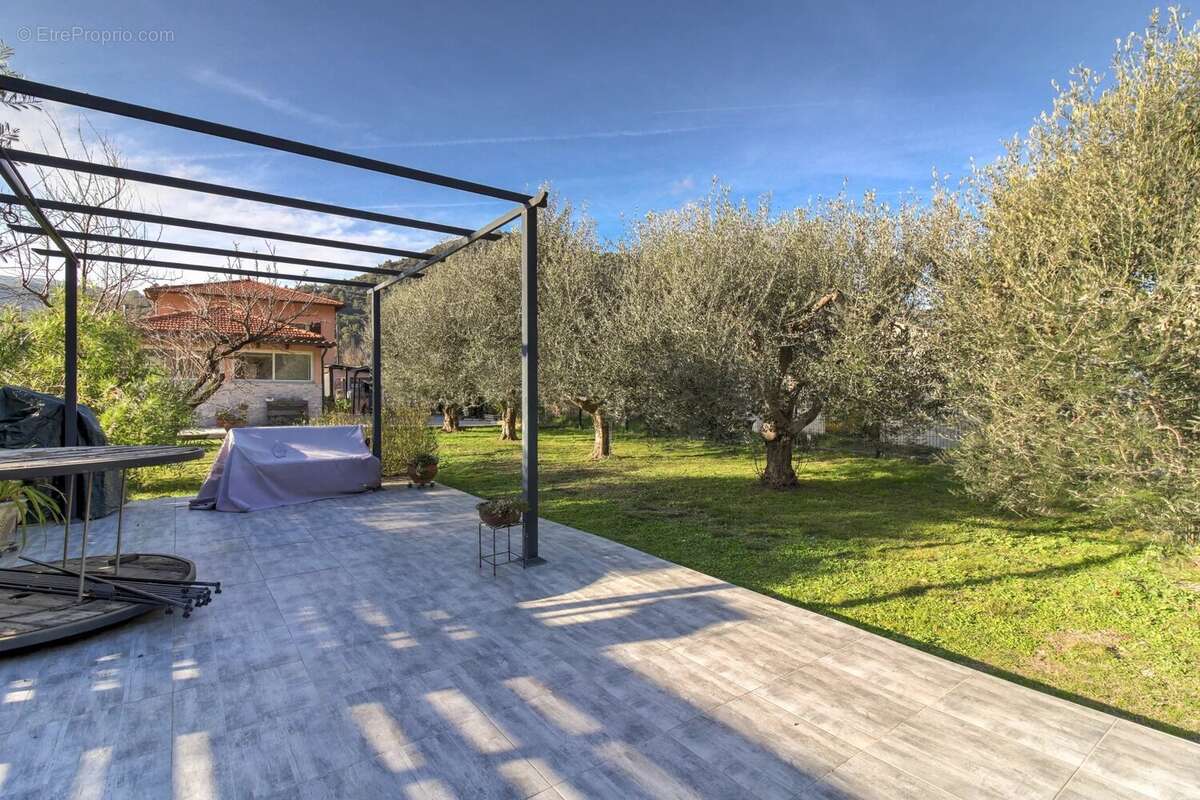 Maison à SAINT-MARTIN-DU-VAR