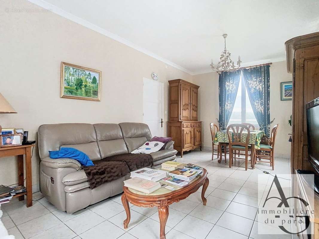 Maison à VILLEQUIER