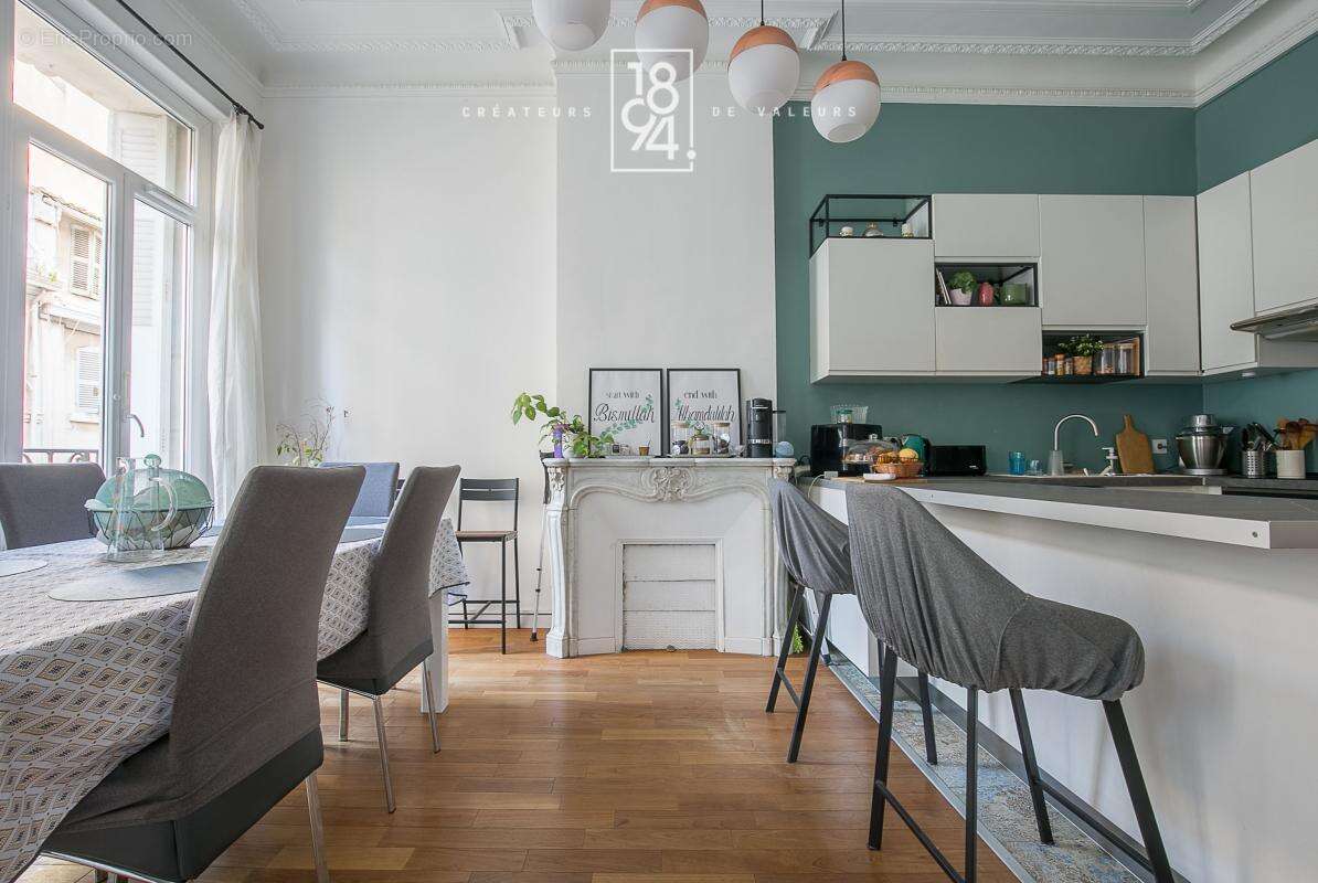 Appartement à MARSEILLE-6E