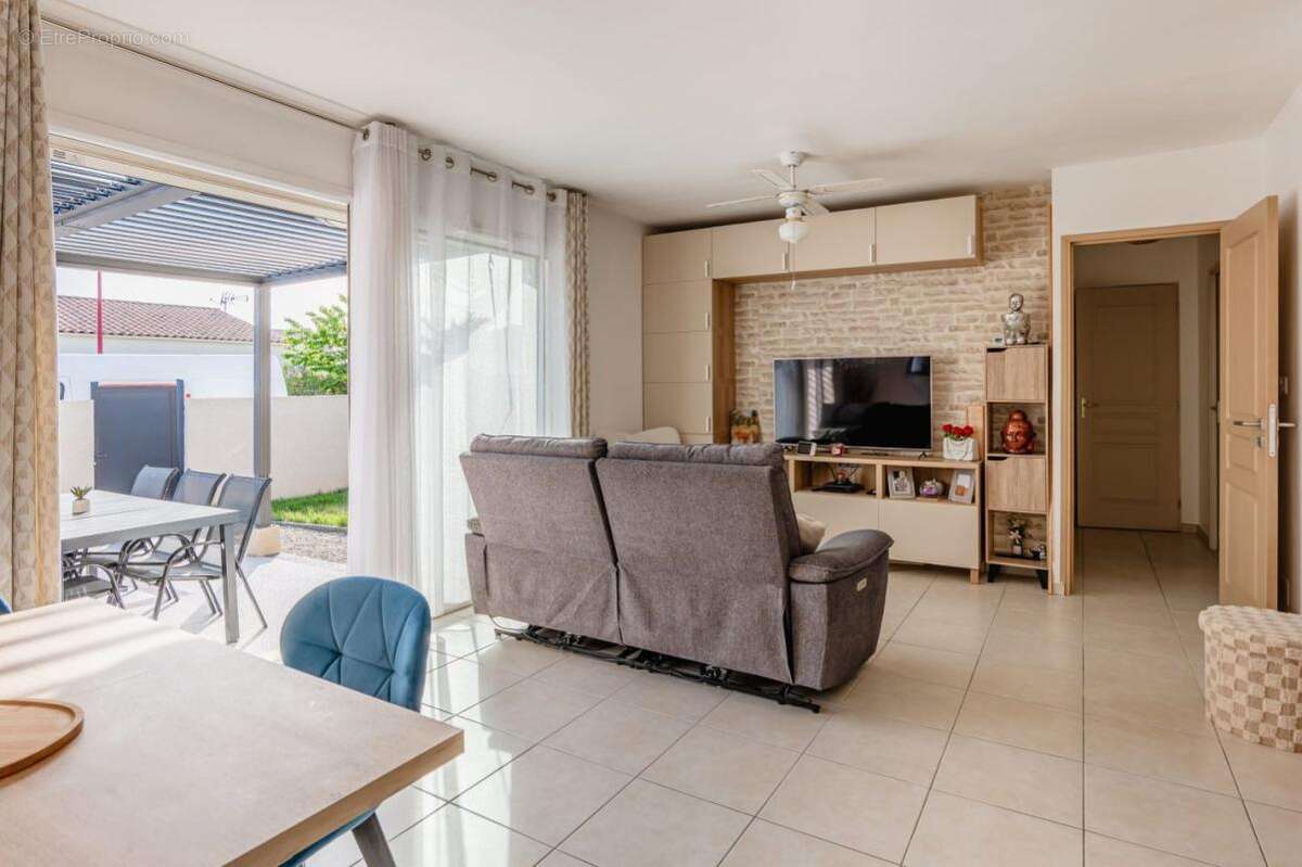 Maison 60 m² à Saint-Thibery  - photo 2