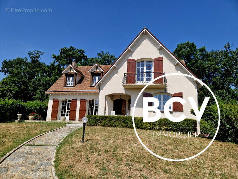 Maison à JOUY
