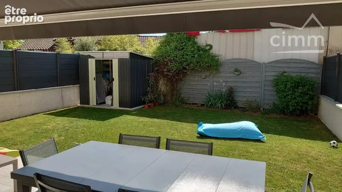 TOUSSIEU Maison T4 climatisée centre village avec garage et jardin clos - photo 2
