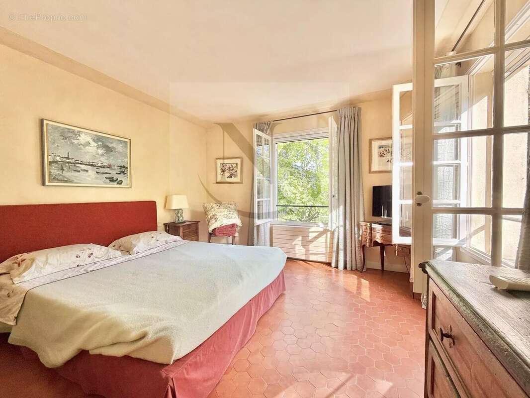 Maison à LE THOLONET