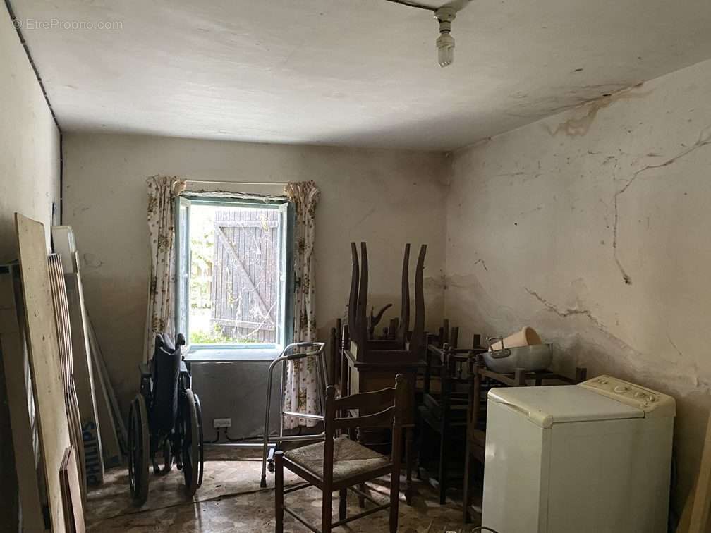 Maison à SAINT-JULIEN-LE-PETIT