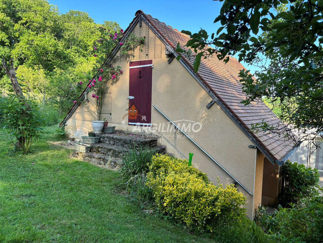 Maison à THORIGNE-SUR-DUE