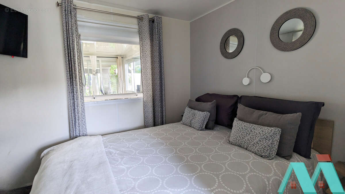 Maison à LE CASTELLET