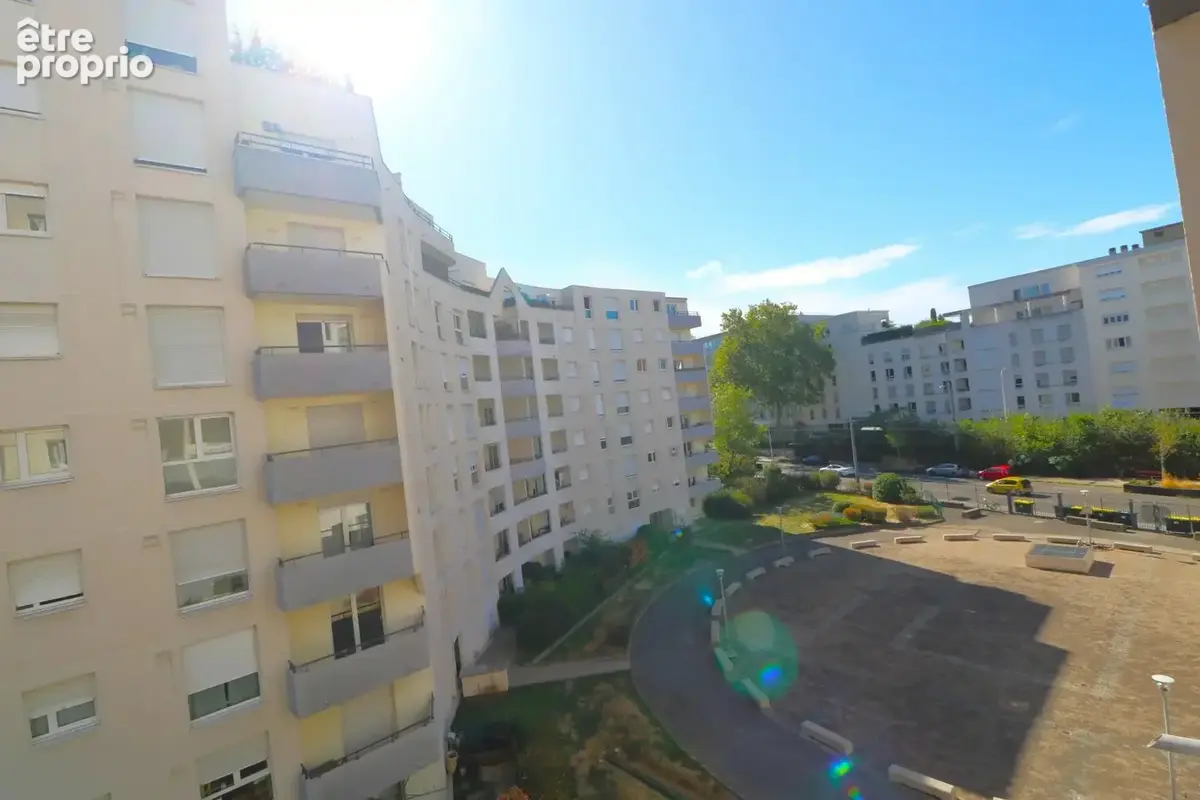 Charmant T2 de 50m² avec cave et possible place de parking - photo 7