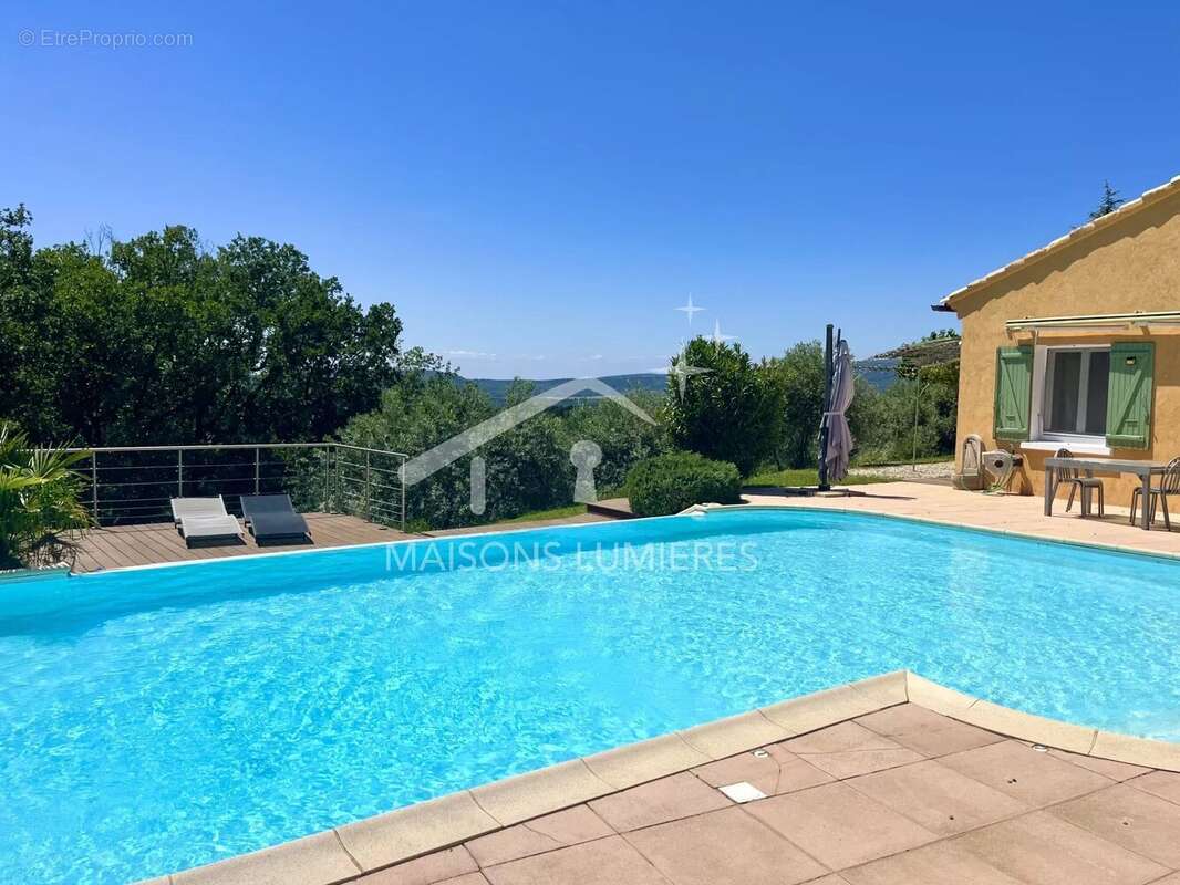 Maison à ROUSSILLON