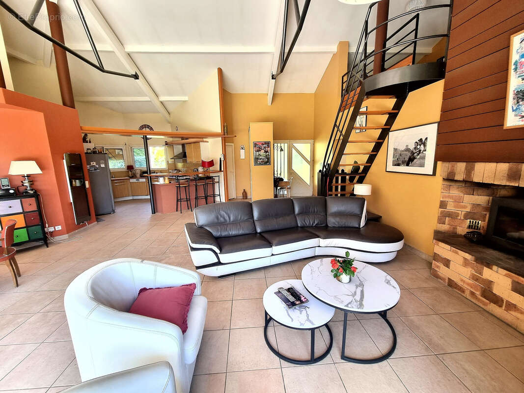 Maison à LIT-ET-MIXE