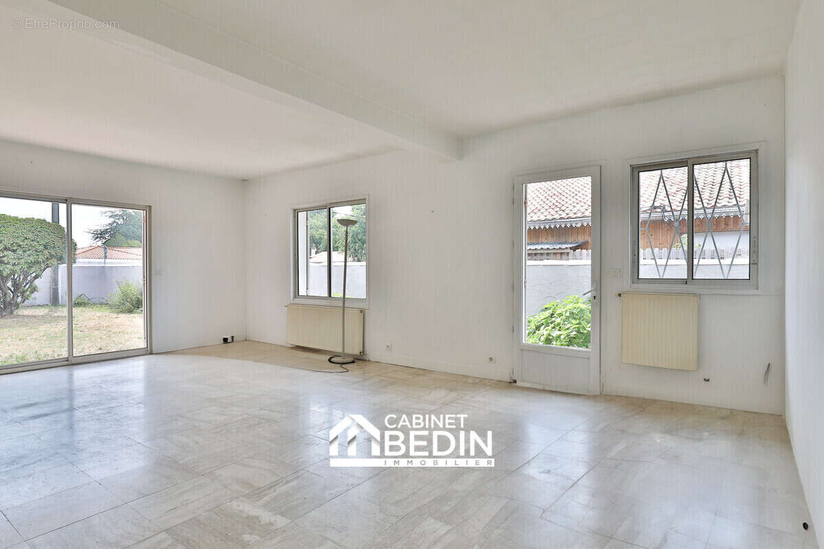 Maison à GUJAN-MESTRAS