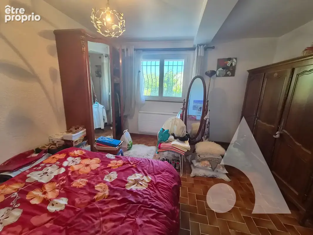 Le Luc : maison 2 appartements T3 + annexes, en impasse, proche commodités - photo 5