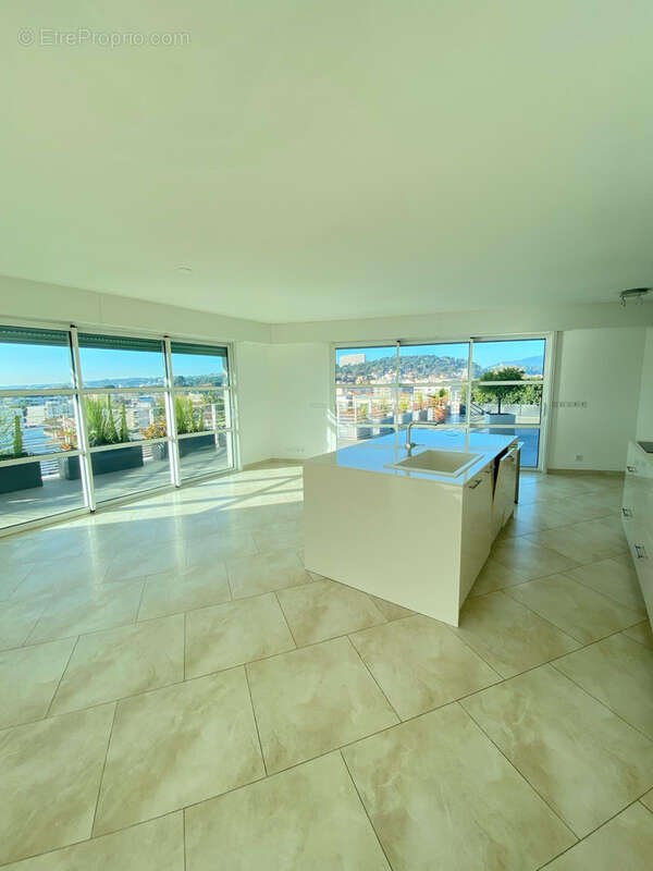 Appartement à CAGNES-SUR-MER