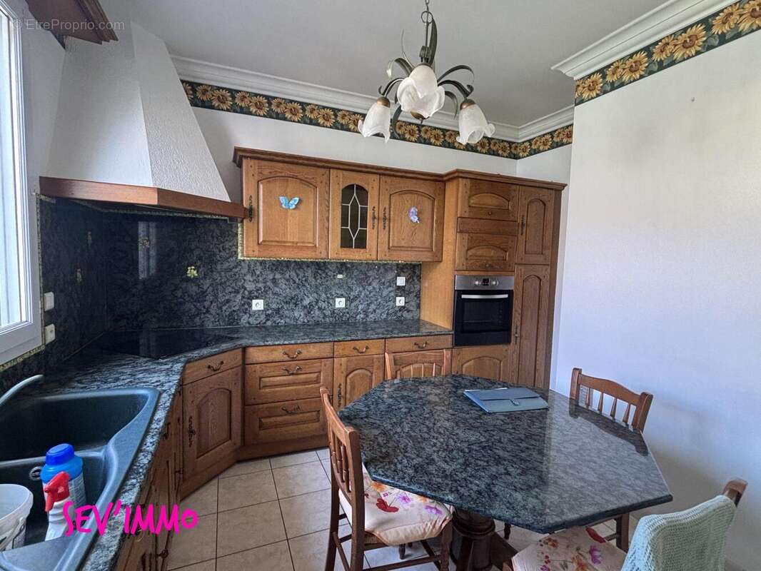 Maison à SAINT-GERMAIN-DES-FOSSES