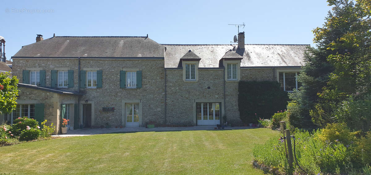 Maison à CRUGNY