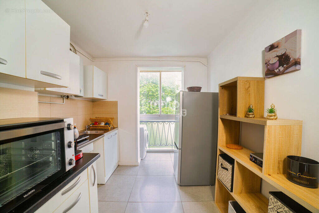 Appartement à MARSEILLE-9E