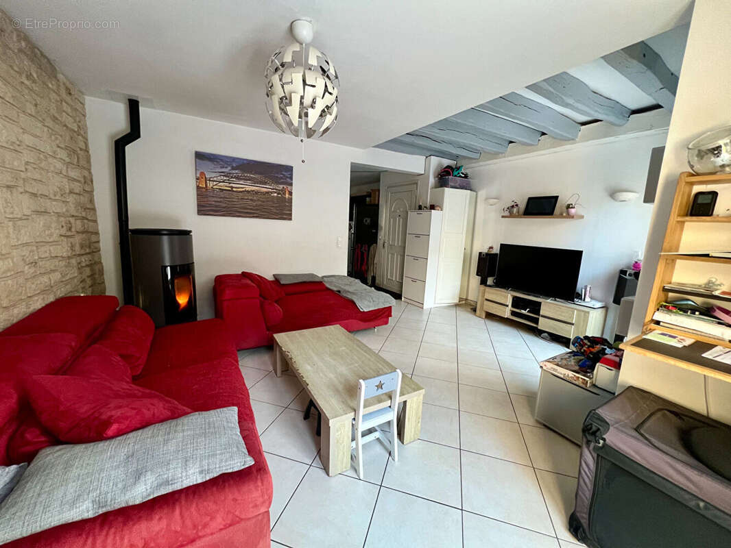 Maison à LE PERRAY-EN-YVELINES