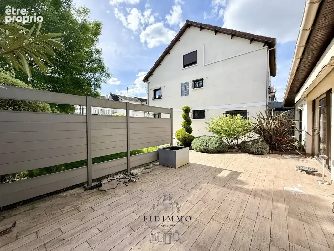 4357 - Maison familiale avec dépendance - photo 15