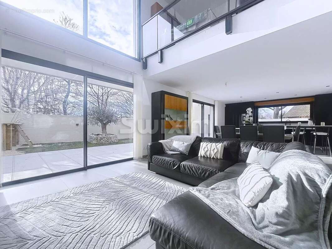 Maison à VILLARS-LES-DOMBES