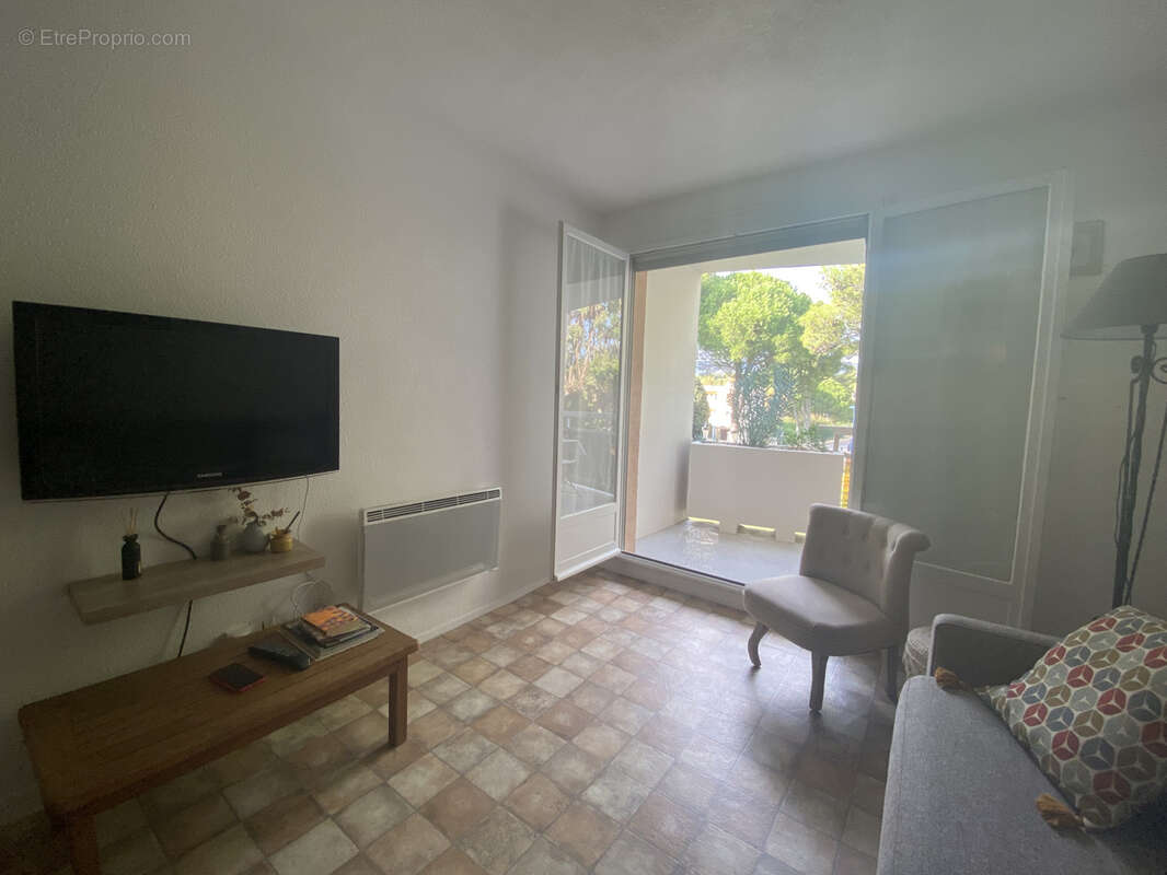 Appartement à BORMES-LES-MIMOSAS
