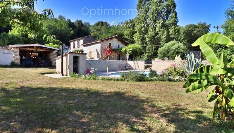 Maison à SAINT-THOMAS-DE-CONAC