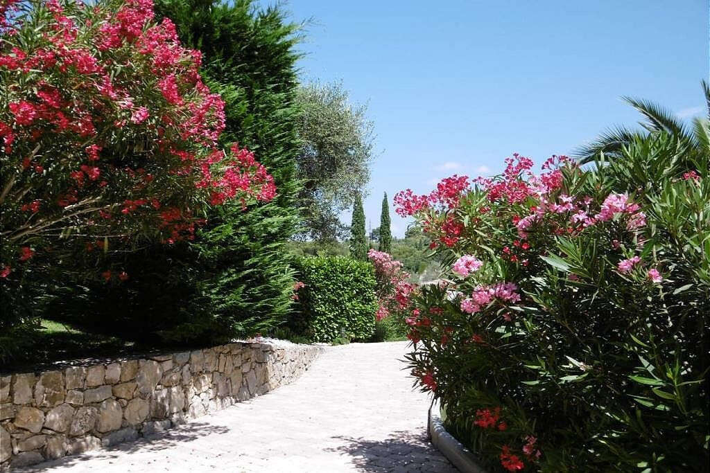 Maison à MOUGINS