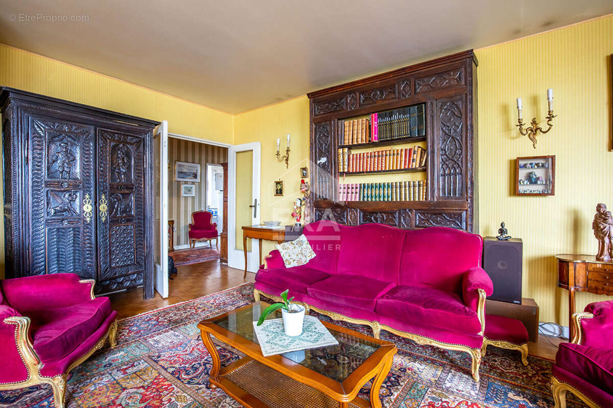 Appartement à PARIS-12E