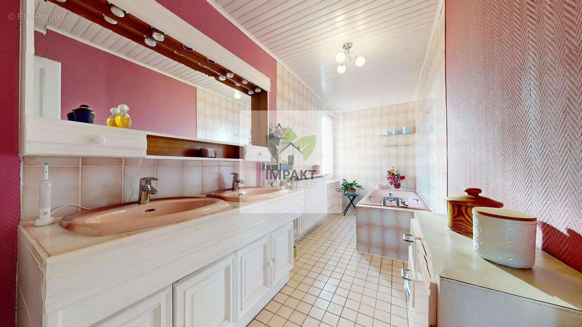 Maison à AUDINCOURT