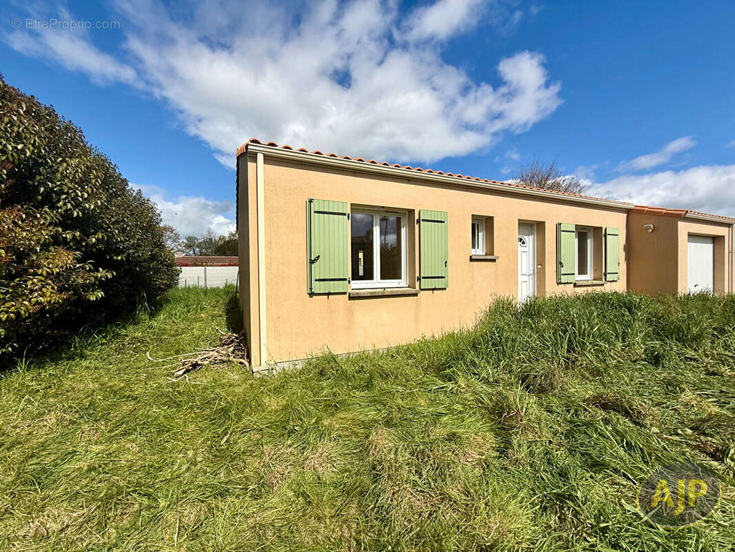 Maison à SAINTE-PAZANNE