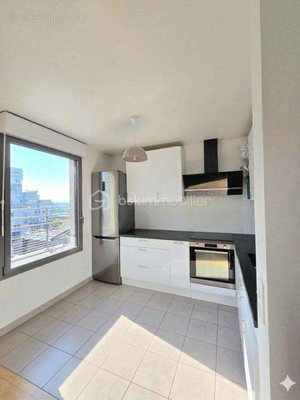 Appartement à NANTERRE