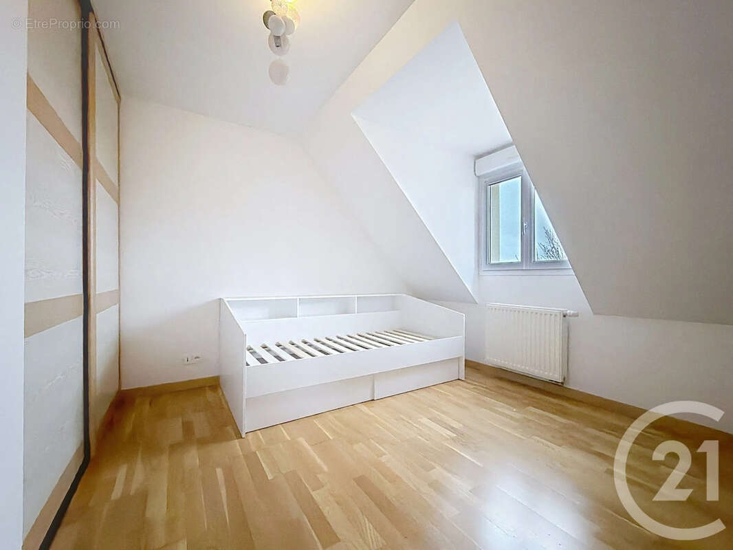 Maison à VILLECHETIF