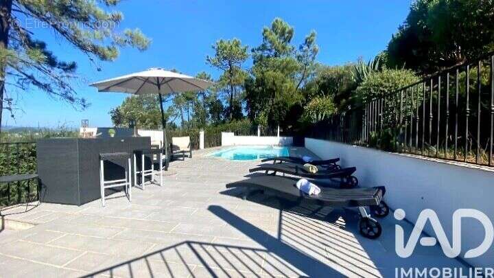 Photo 5 - Maison à FREJUS