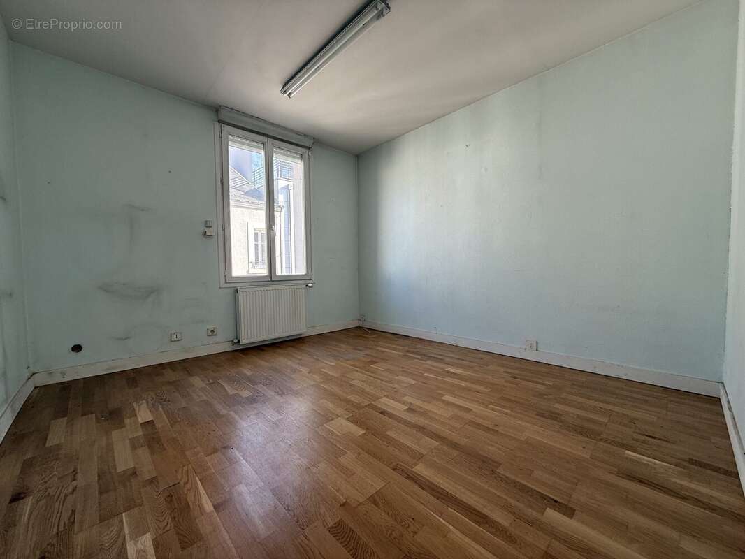 CHAMBRE1 - Maison à TOURS