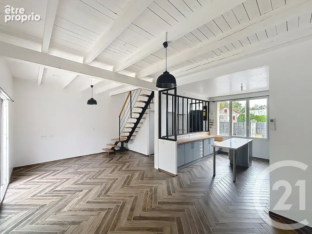 Photo Maison à L'isle-D'espagnac au prix de 151 940€