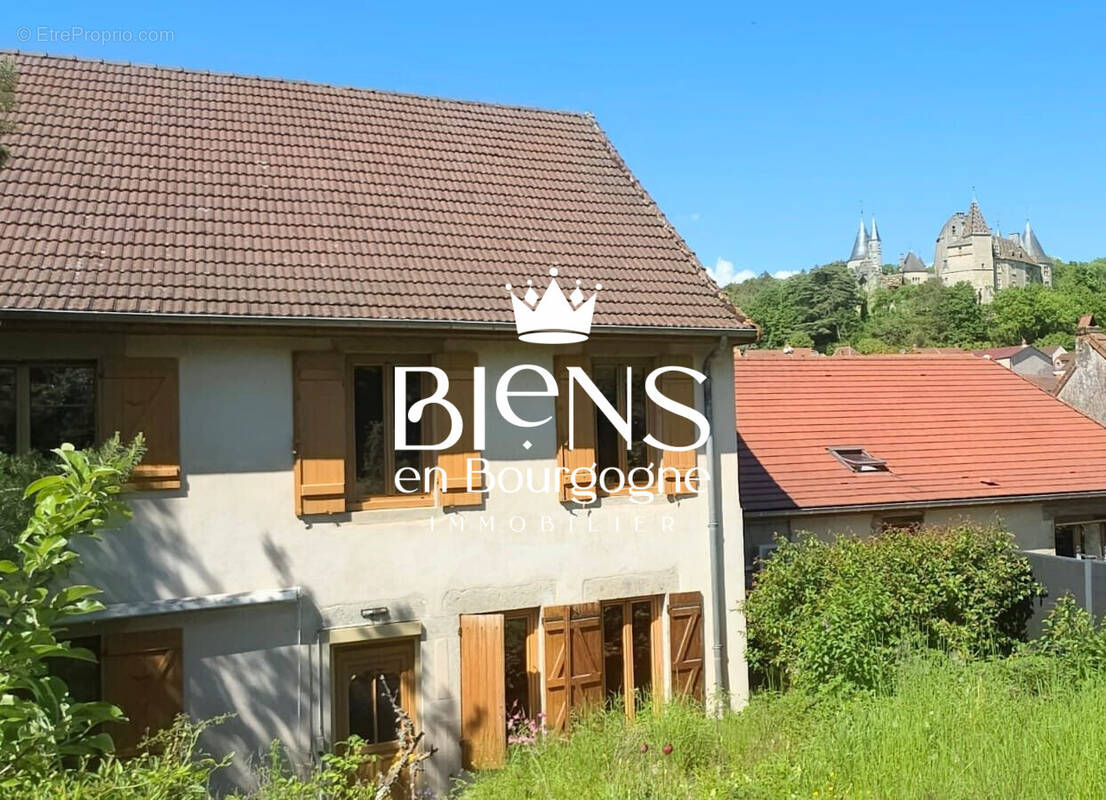 Maison à LA ROCHEPOT