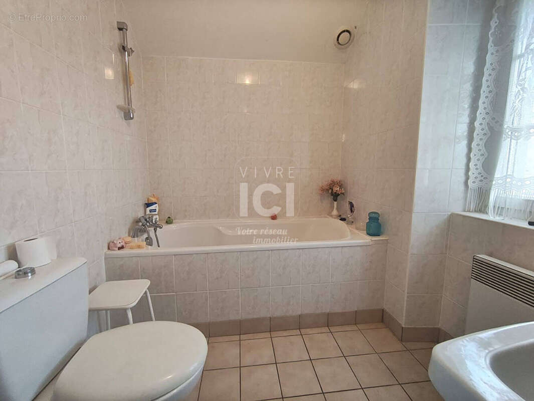 Maison à SAINT-MATHURIN-SUR-LOIRE