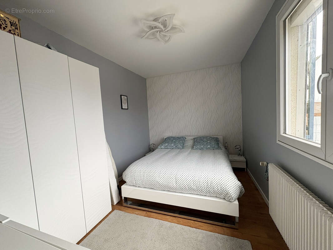 Maison à BUSSUS-BUSSUEL