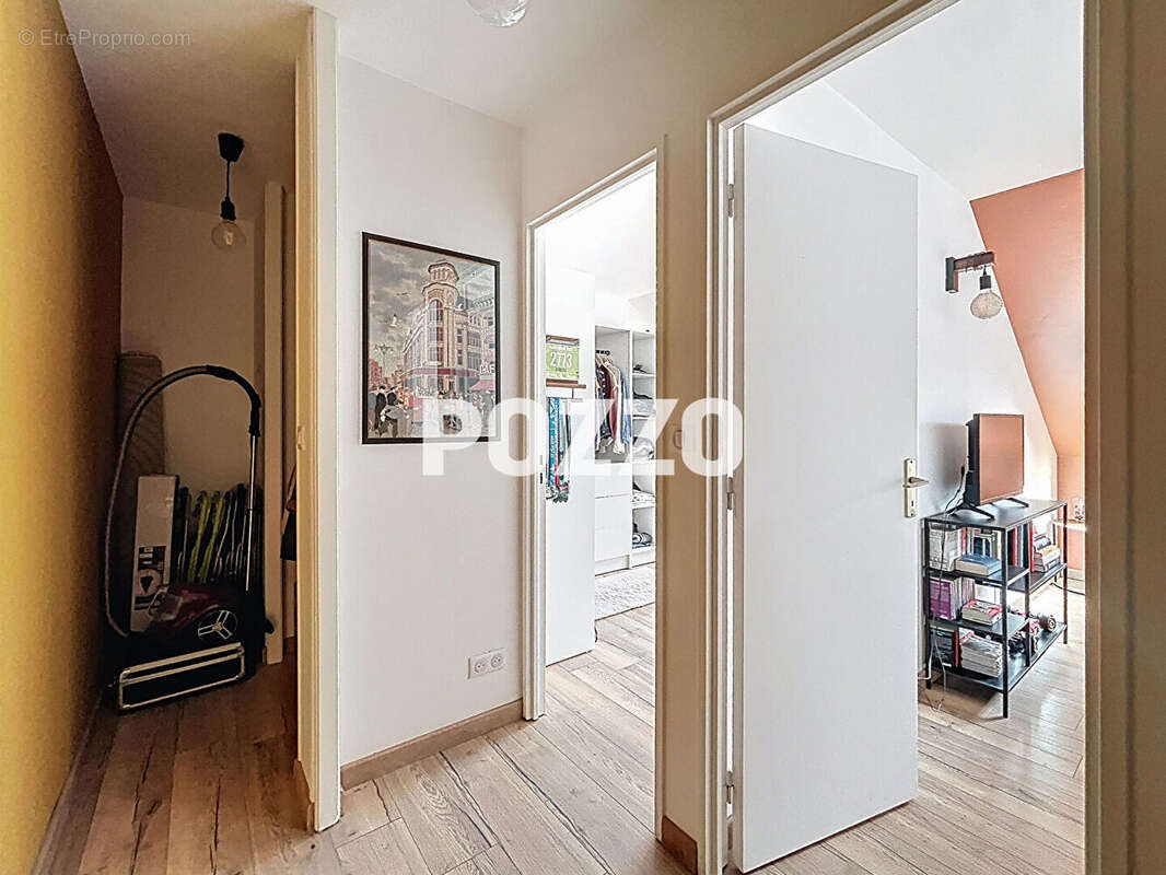 Appartement à EQUEURDREVILLE-HAINNEVILLE