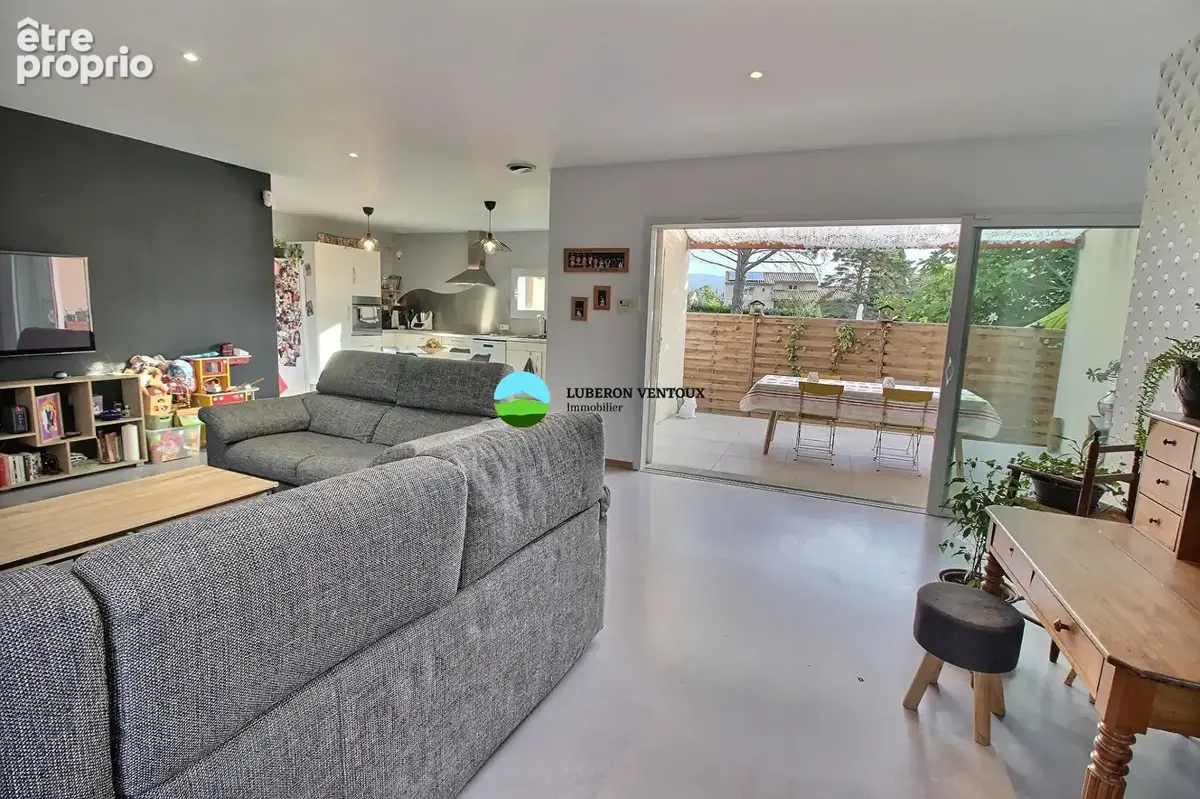 Maison de 150 m², terrasse, grand garage et vue exceptionnelle sur le Mont Ventoux. - photo 4