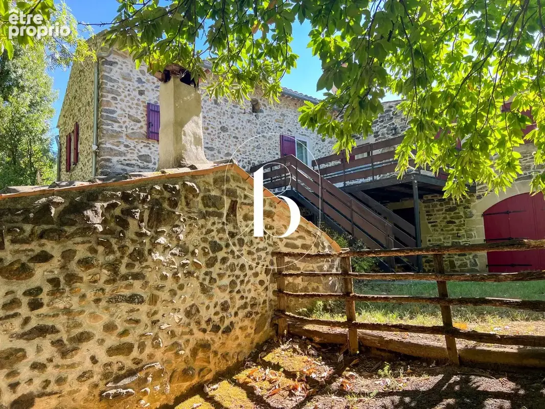 Un mas au cur de 5 hectares, entre histoire et nature en basse Cévennes - photo 7