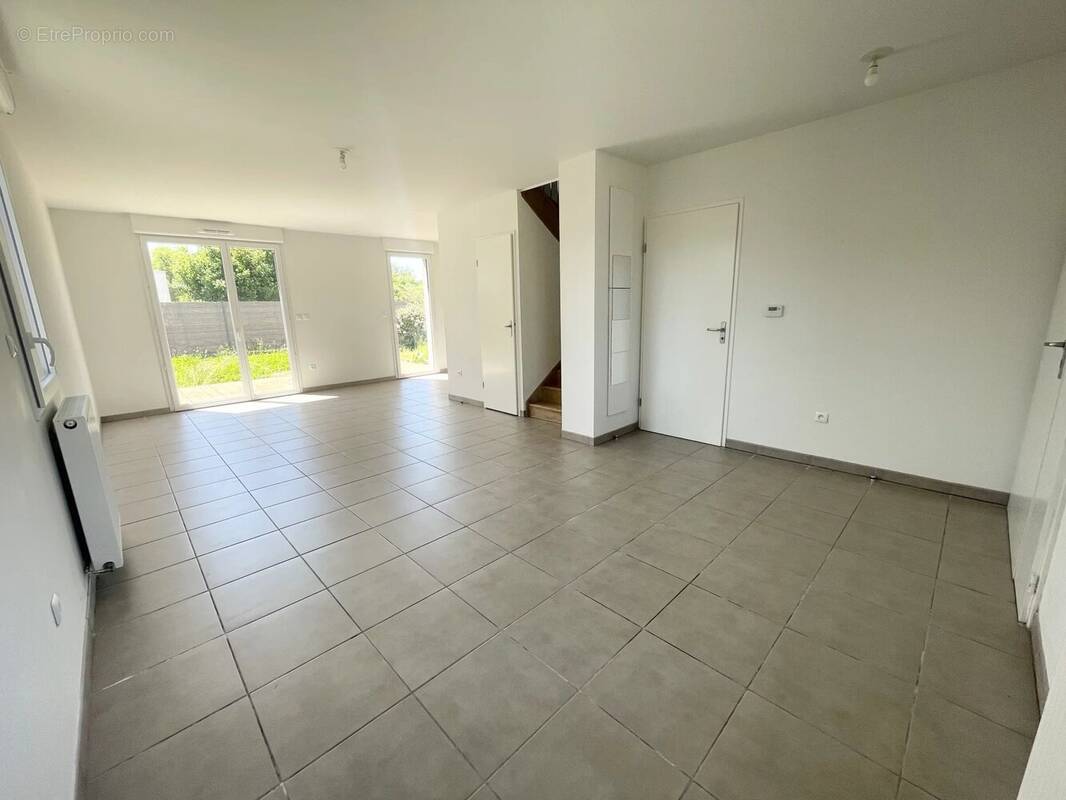 Maison à MONDONVILLE