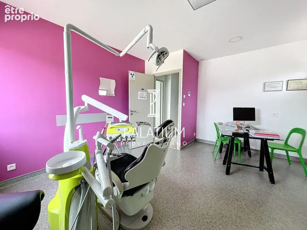 Local professionnel de 92 m2 à Mallemort (ZA) - photo 8
