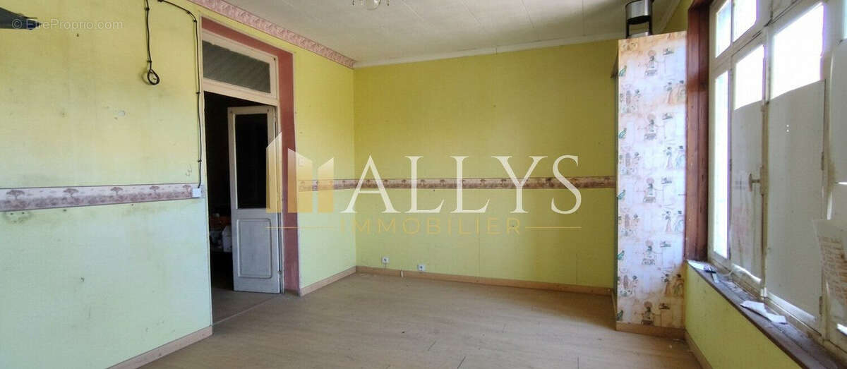 Appartement 226 m² à Serifontaine  - photo 7
