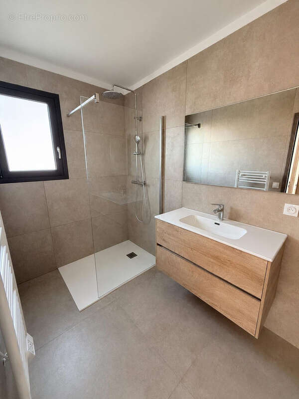 Villa d'architecte 5 pièces de 150 m2 avec vue montagnes. - photo 13