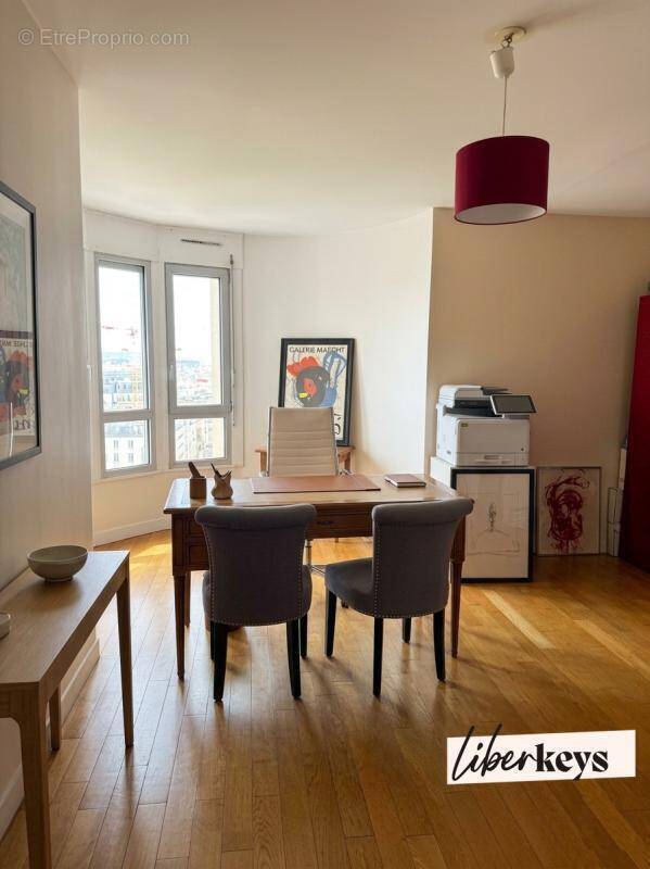 Appartement à PARIS-15E