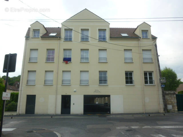 Appartement f2 avec ascenseur en residence securisee 2 parkings vendu loué - photo 1