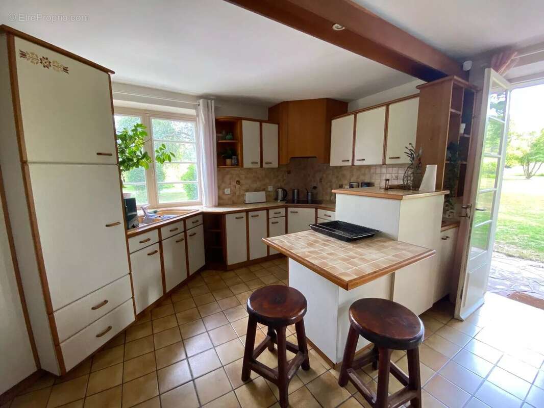Maison à LAHONTAN