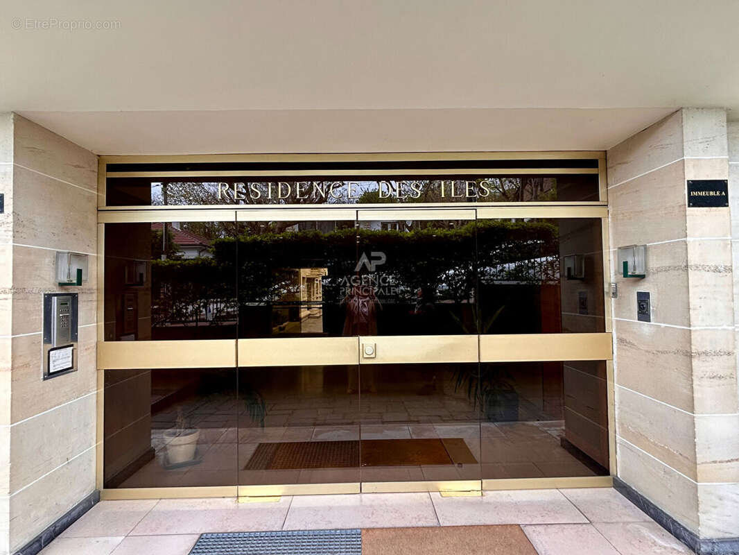 Appartement à MAISONS-LAFFITTE