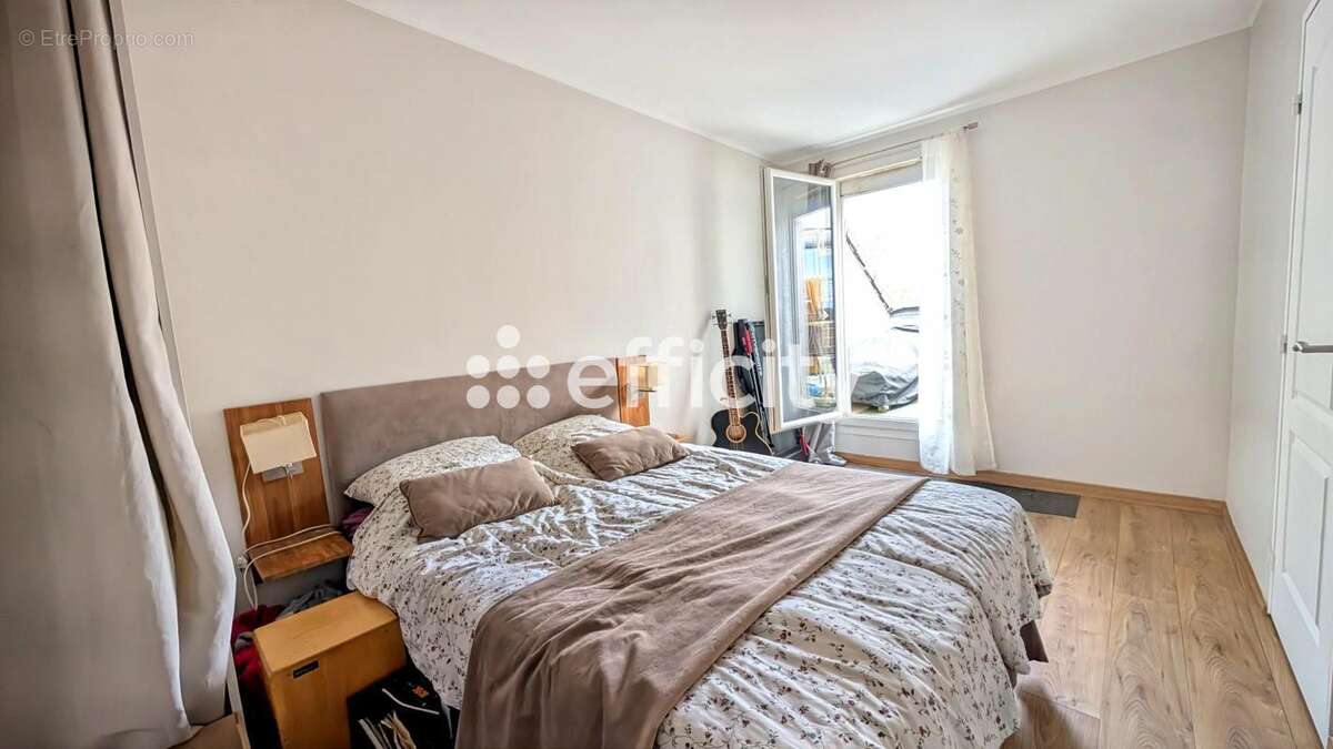 Appartement à LOGNES